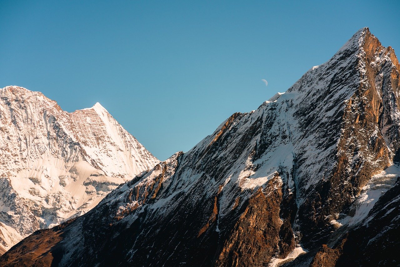 découvrez les conseils et astuces essentiels pour le backpacking, ainsi que les meilleures destinations pour partir à l'aventure avec votre sac à dos.