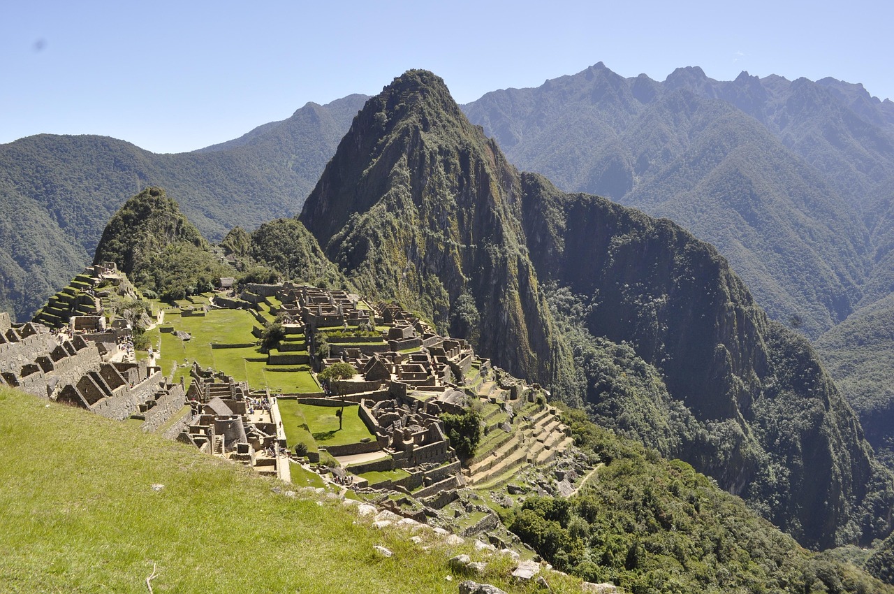 préparez votre trek au machu picchu avec nos conseils essentiels : équipements, itinéraires, conseils de santé et astuces pour une aventure réussie au cœur des andes.